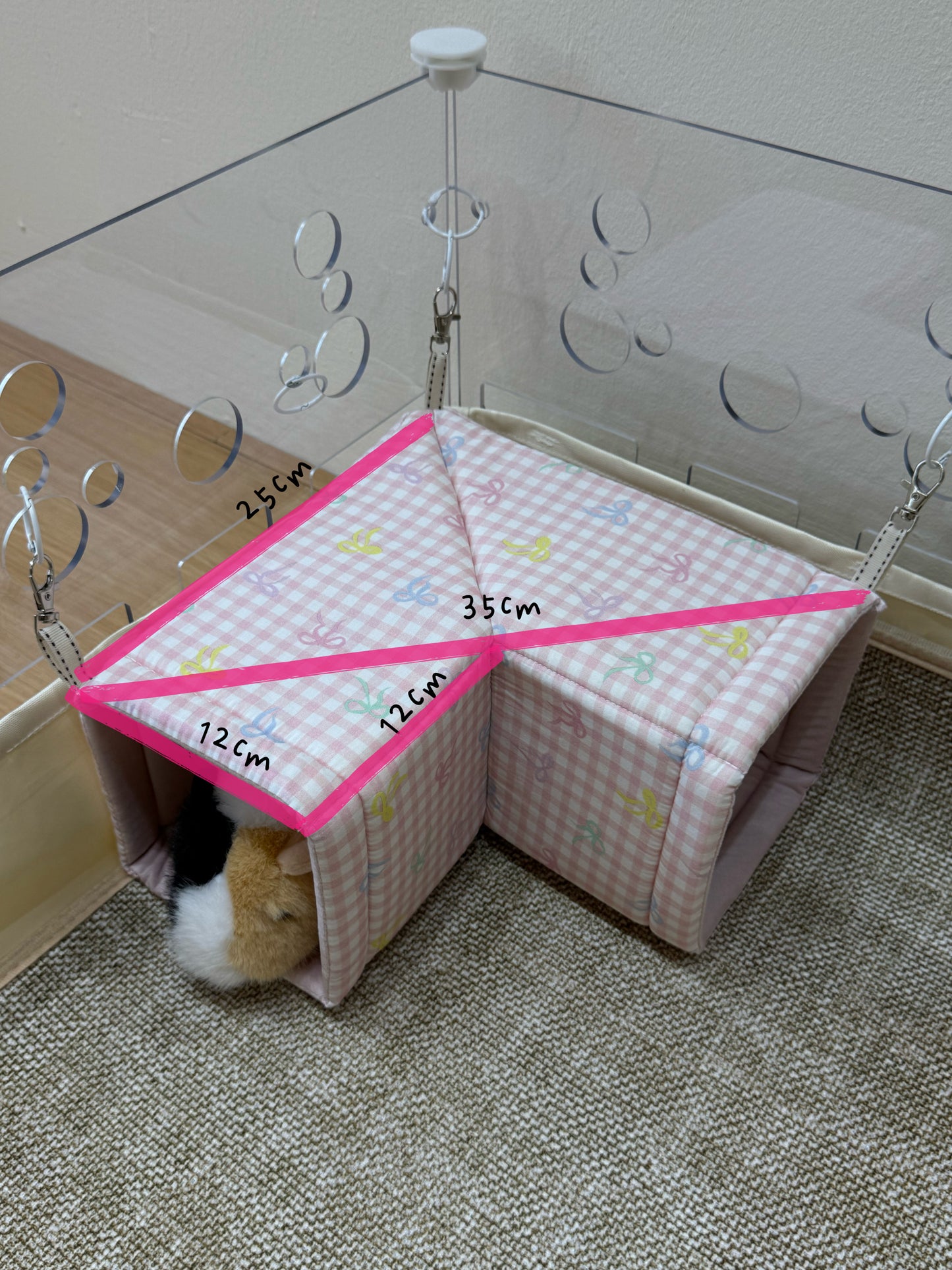 Right Angle Hideout Tunnel