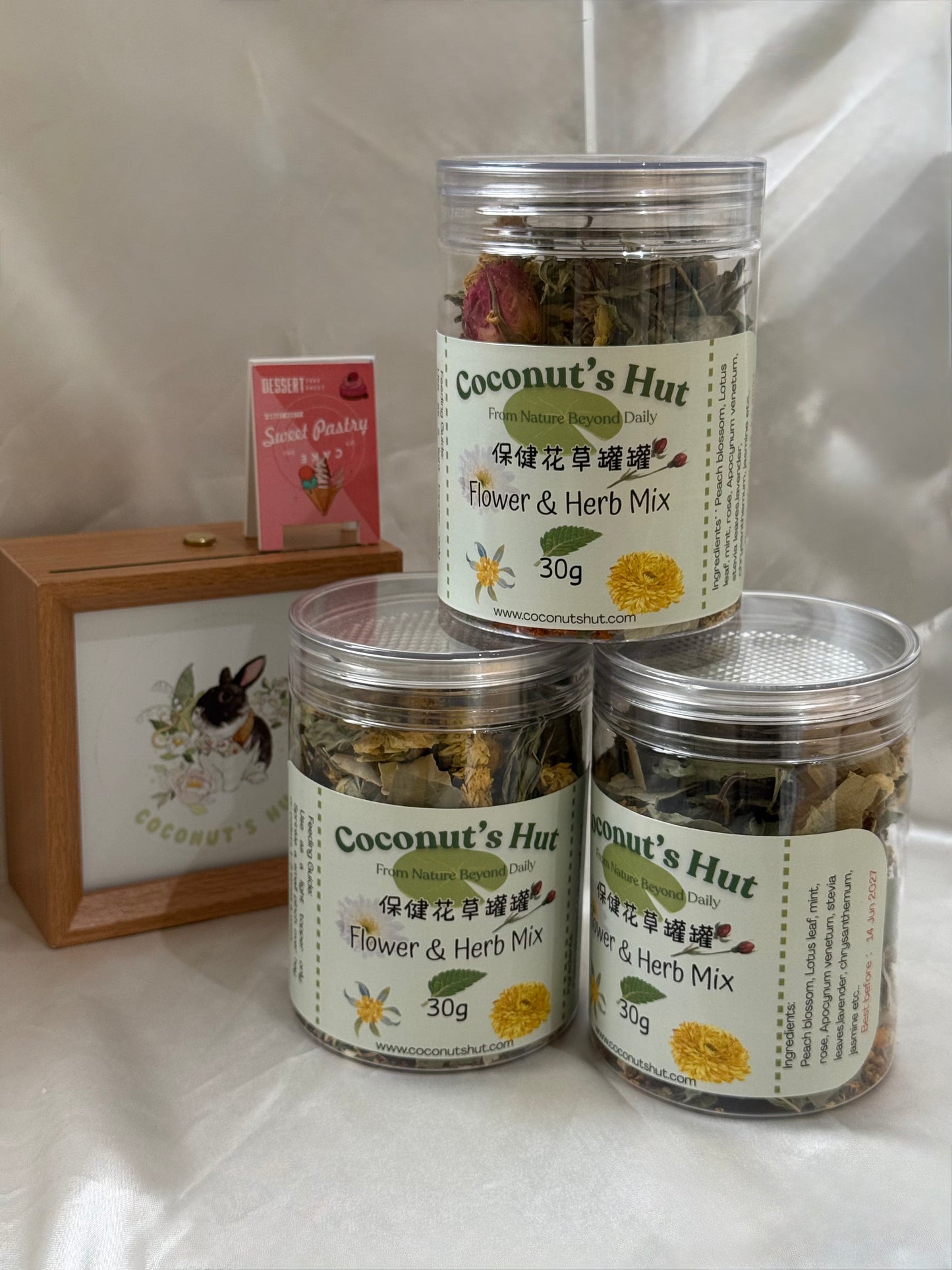 Coconut's Hut Flower and Herbs Mix 30g